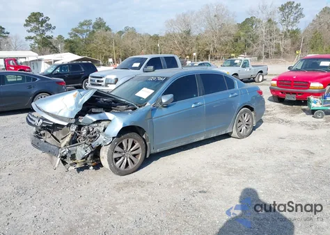 2011 Honda Accord 2.4 Ex-L z USA, uszkodzony, nr VIN 1HGCP2F89BA120704